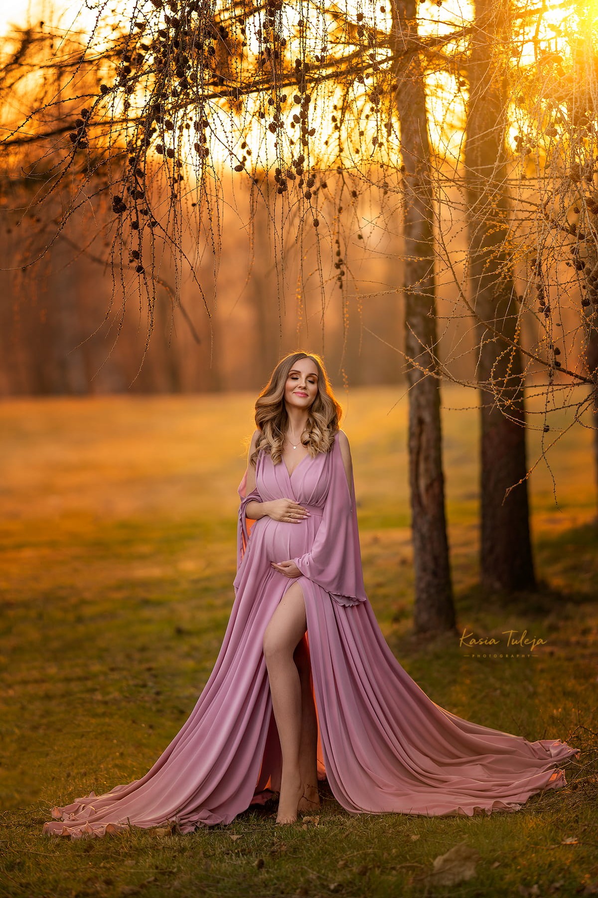 maternity photoshoot fashion dress Althea flowing jersey pregnancy gown