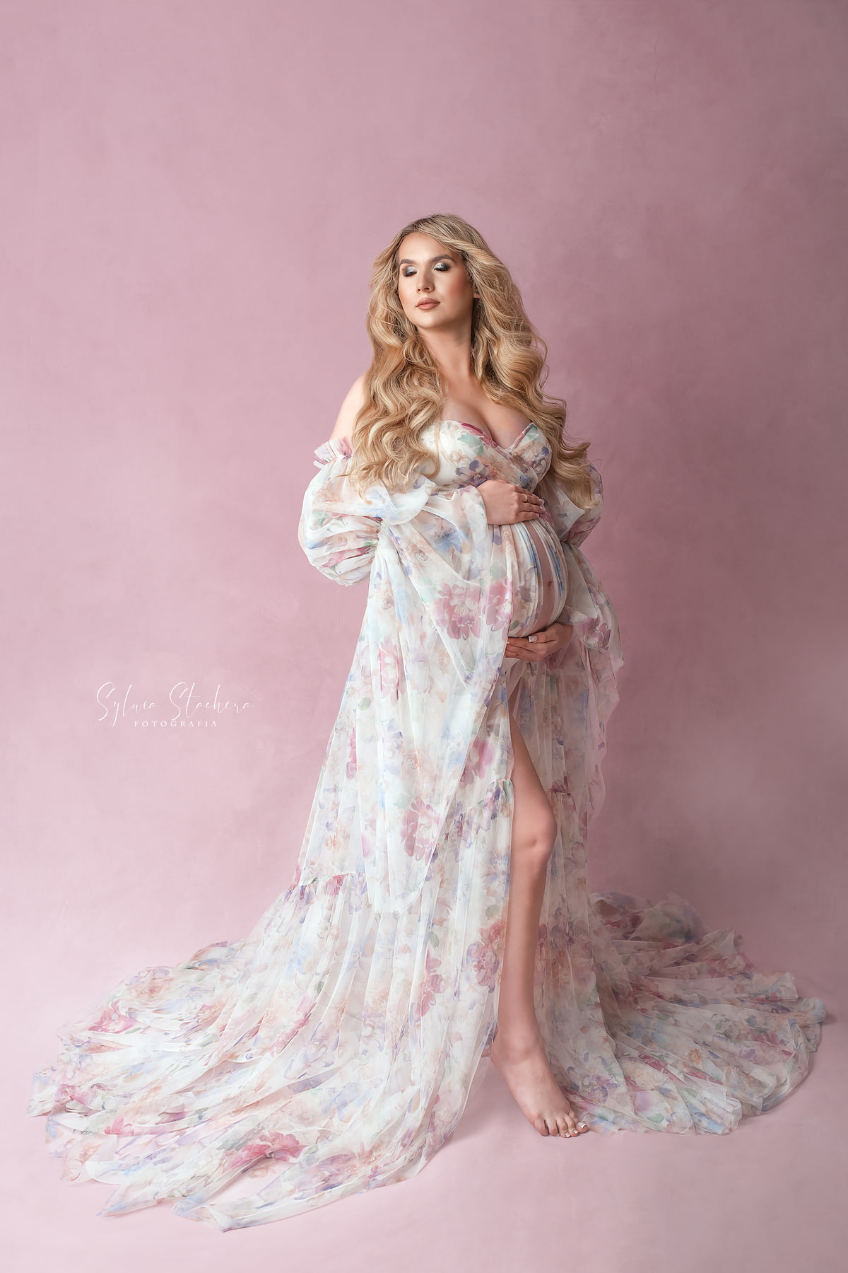 romantic maternity gown with detachable tulle sleeves