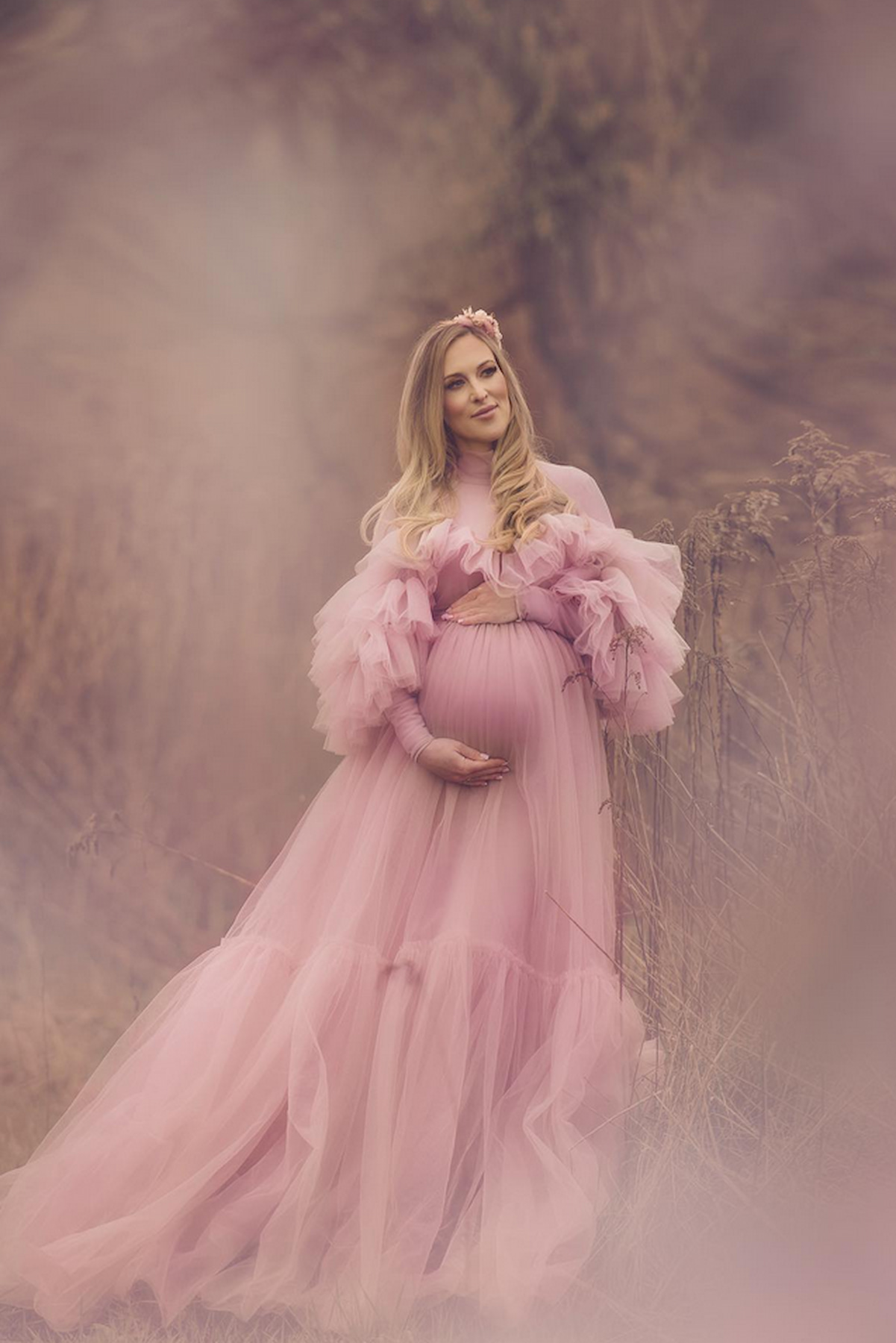 maternity tulle gown with layered skirt for photoshoot