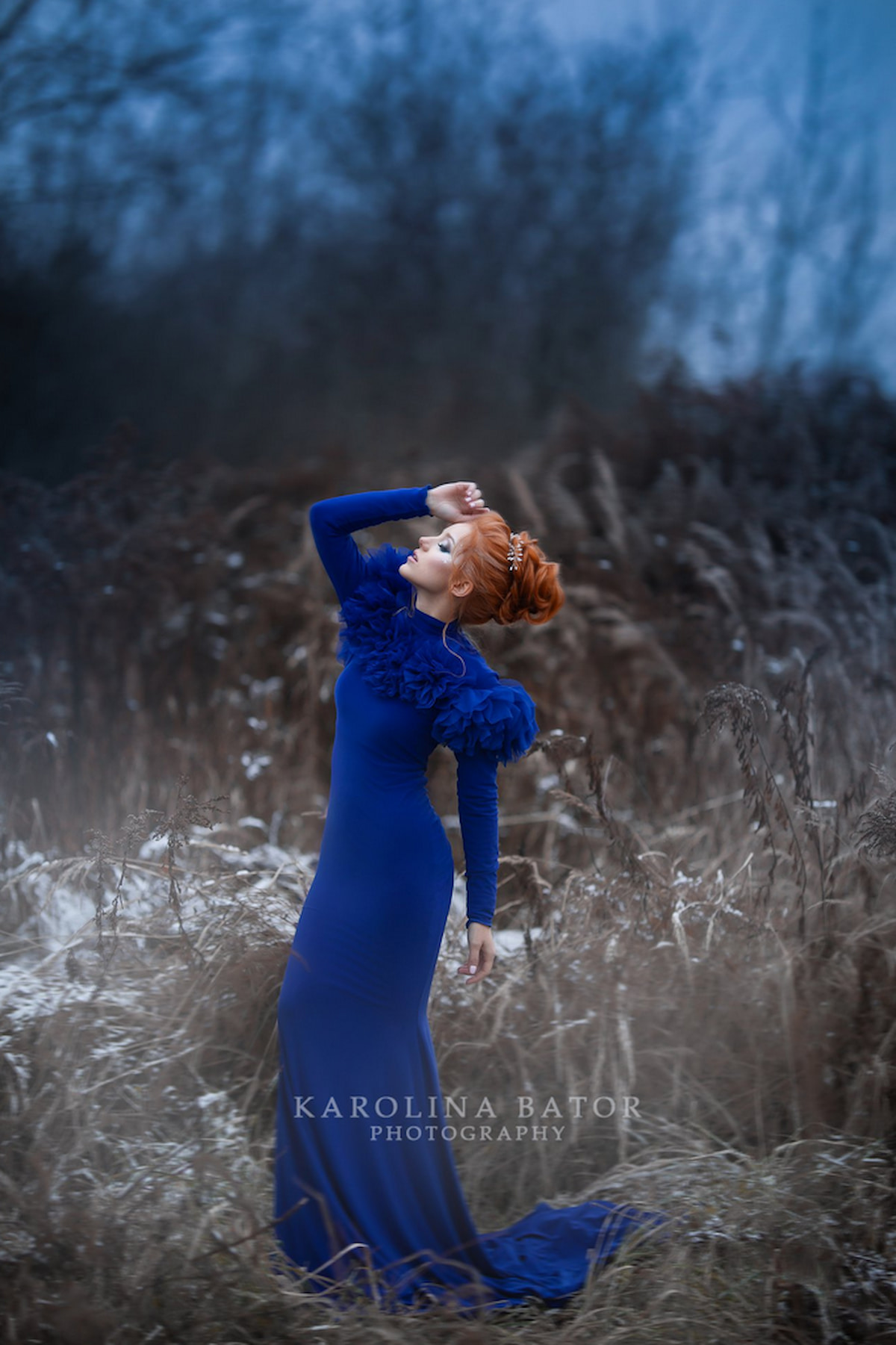 romantic maternity photography dress with long sleeves
