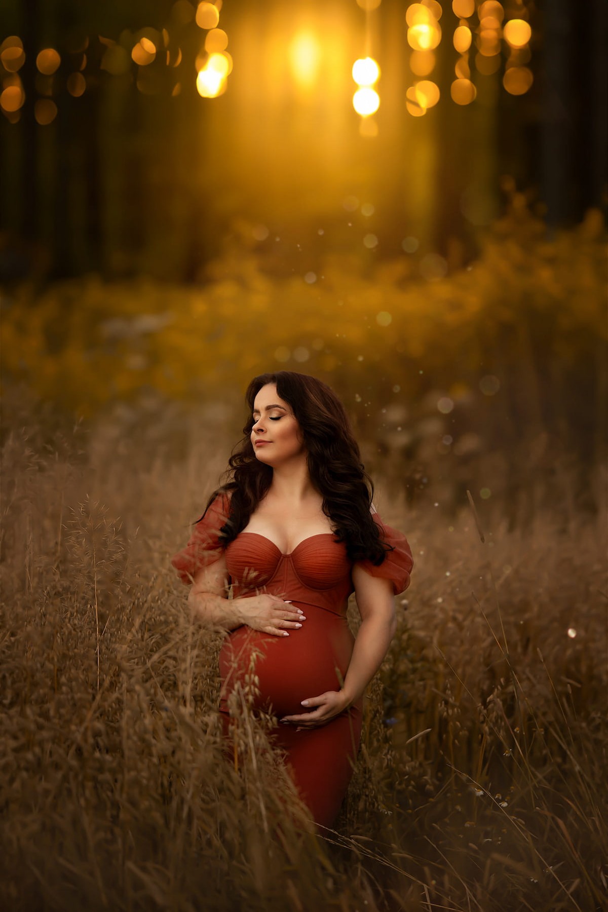 fine art maternity set with tulle sleeves and corset