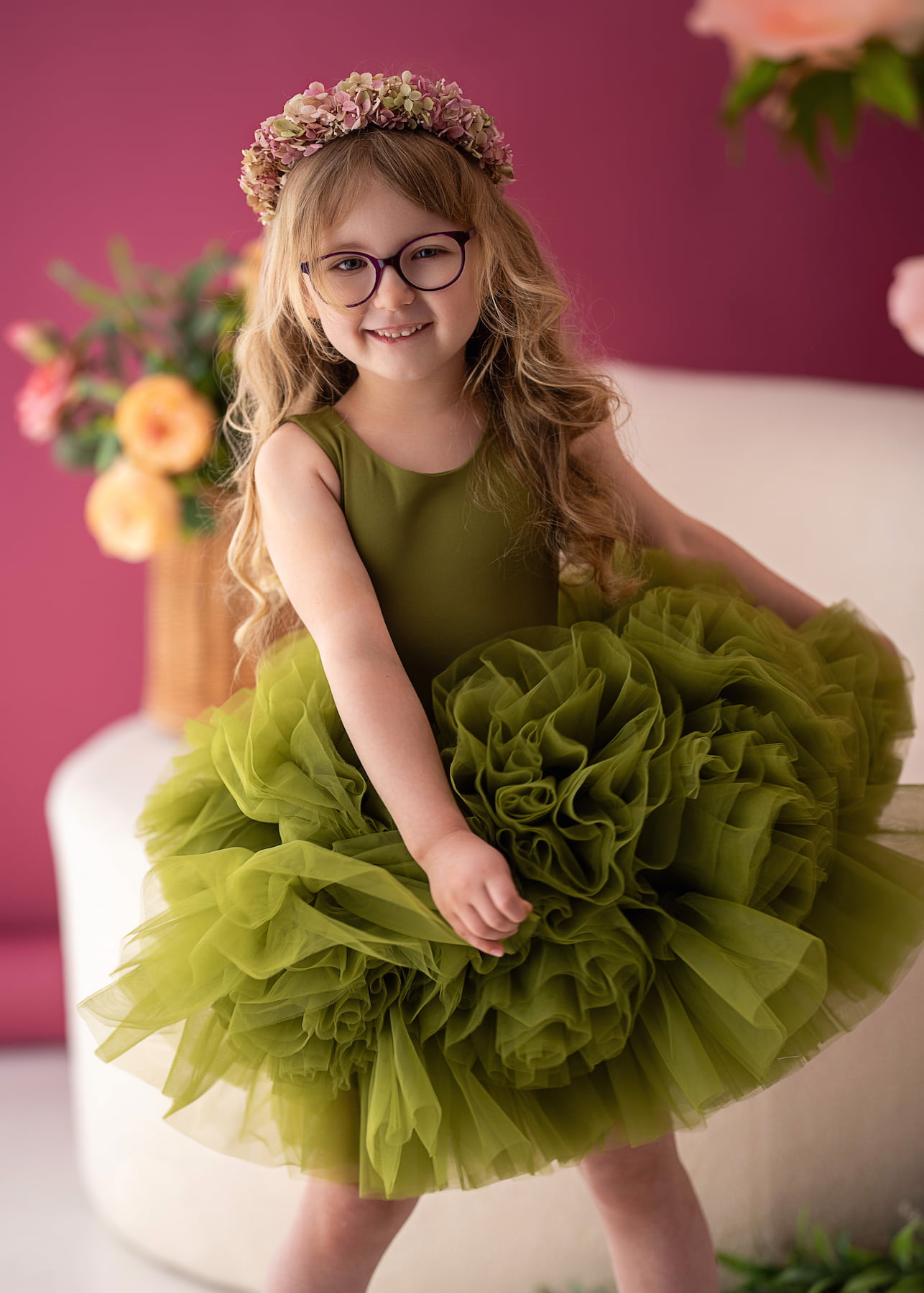 Olive green girls’ photography dress with layered tulle ruffles – Kamaprops