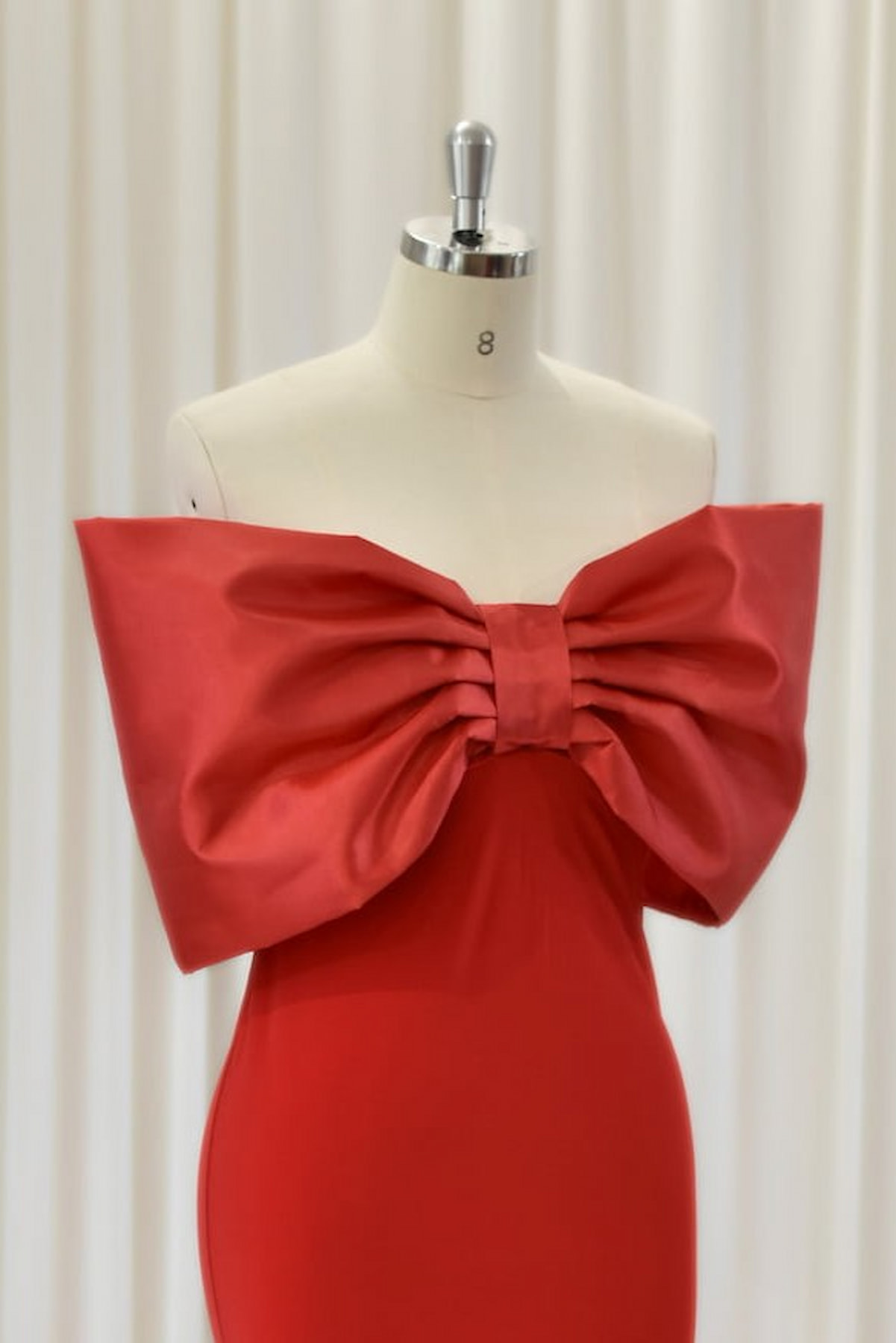 Bowie Bow – Taffeta Shoulder Accessory - Image 3