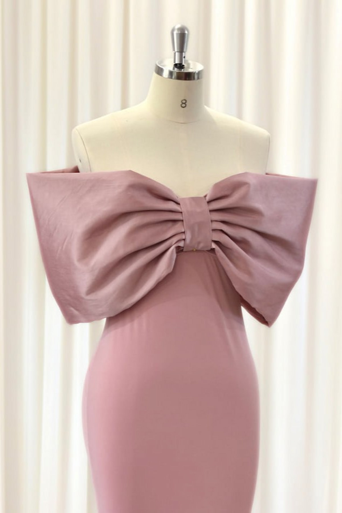 Bowie Bow – Taffeta Shoulder Accessory - Image 4