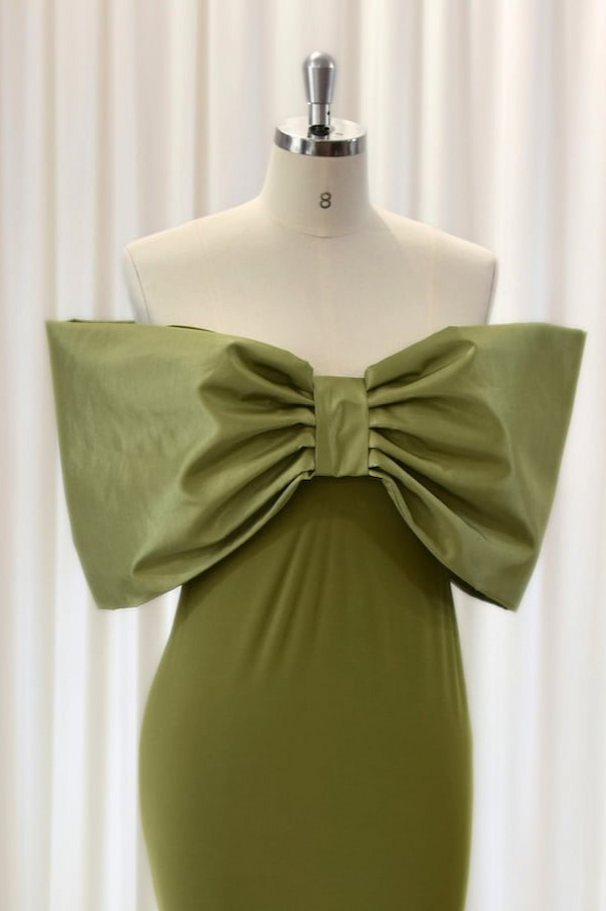 Bowie Bow – Taffeta Shoulder Accessory - Image 5